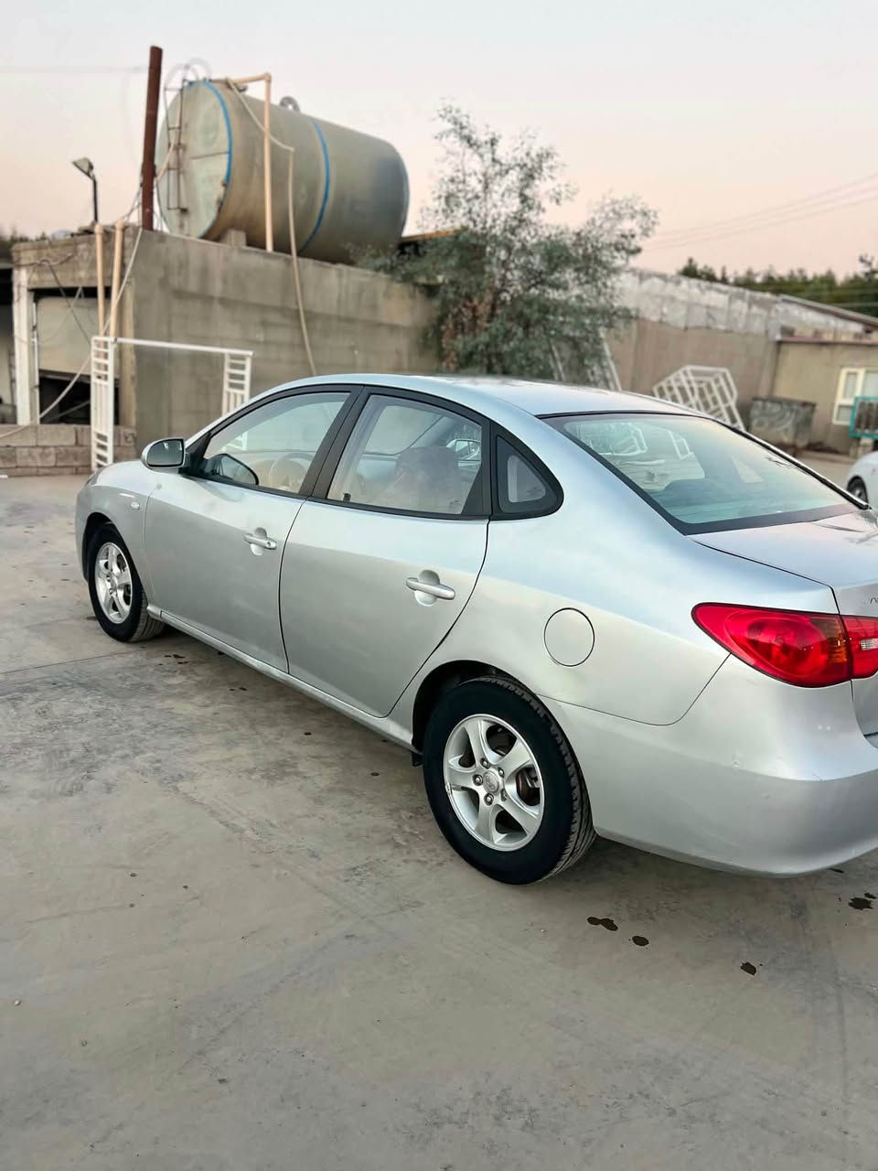 بەناوی خودای گەورە هۆندای ئەڤانتی ٢٠٠٩ 
کۆد کراو بارکۆدی وەر گیراوەتەوە  ٣ گێچ تەنجیل بلوتوز گێڕو مەکینە بەشەرت تەبرید لەسەر سوویچ سەقفی بەشەرت سەرەدەبڵ بەشەرت دەحم و لێدراو بەشەرت … کەڤەری دواوەی گۆڕاون سەیارەکە کامل جایزە کۆد و بارکۆدی بەشەرت سەحەبی مەوجودە بەس لە سایەقێکی دەوێت لێی بوخوریت خایس و ژەنگ بەشەرت کارەبایاتی کامل جایز کراوە ساردی و گەرمی مەزبوت جامەکانی هەڵ گیراونەوە  تخوا ئەگەر مووشتەری نی سەرم مەیەشینە 
شوین قەلادزی 
نرخی ٤٣ گەلا مەجالیکی برایانە
*********** بشدار, السليمانية
