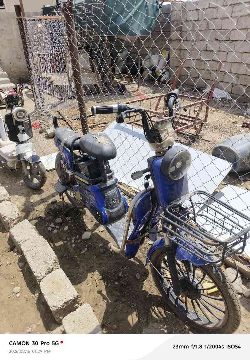 سلام عليكم
ماطورات اثنين للبيع  بطارياتهن منفوخه  اثينهن  بس البطاريات   مابيهن اي خلل ثاني  والنضافه كدام العين  شلع اثنينهن ب 250 
للتوصل***********
