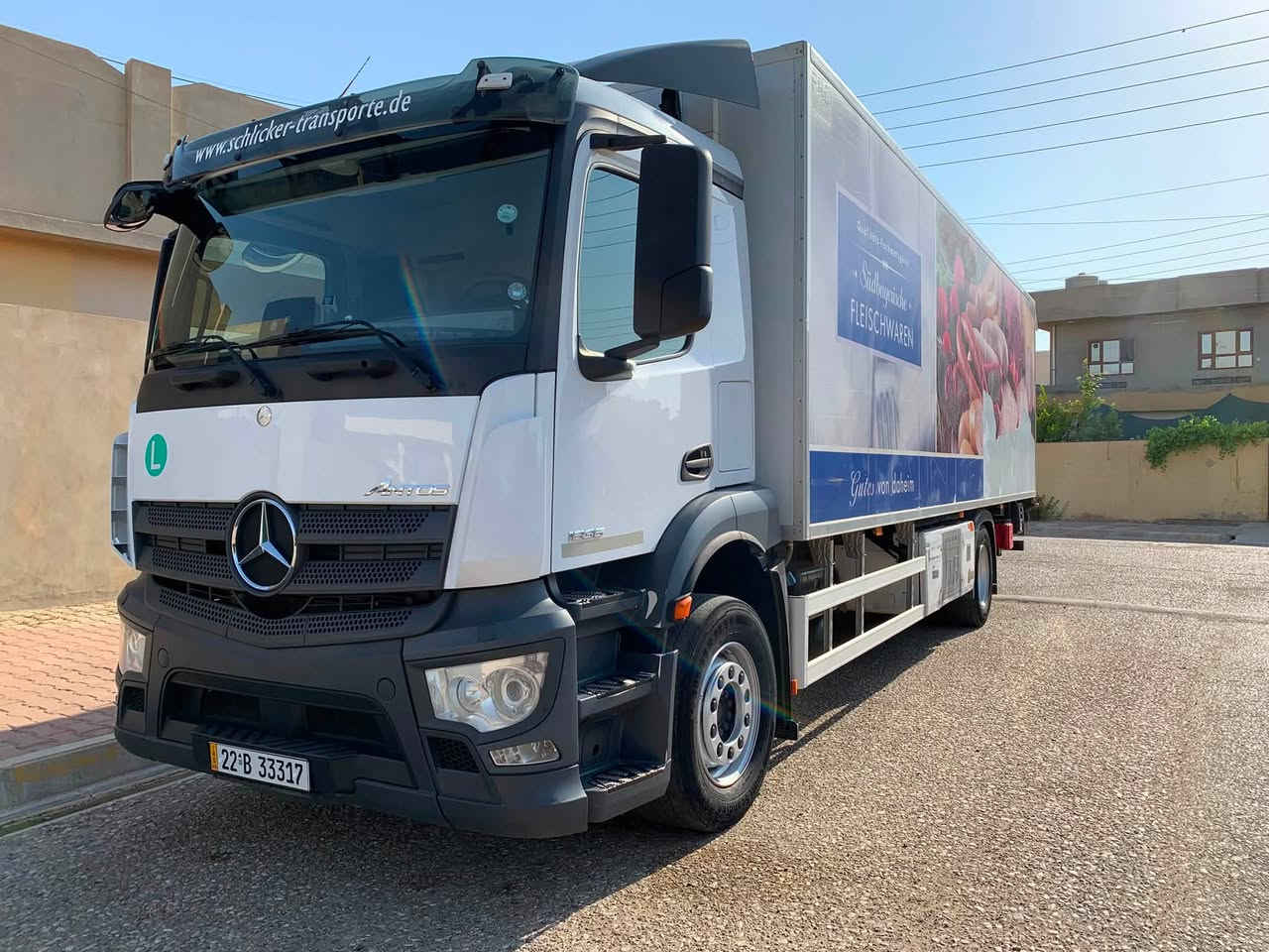 ‏Mercedes-Benz
وحش براد مديل 2018 
ماشي 770 الف
مواصفات فول رتايدر 5 طكات
حجم 1836 محرك 470 
حجم براد 1200 تجميد
طول 850 سم ارتفاع 225 سم من داخل
سمك حافظه 6 سم 
رقم اربيل مرقم جديد
عنوان كركوك
*********** ☎️ واتساب
*********** ☎️
