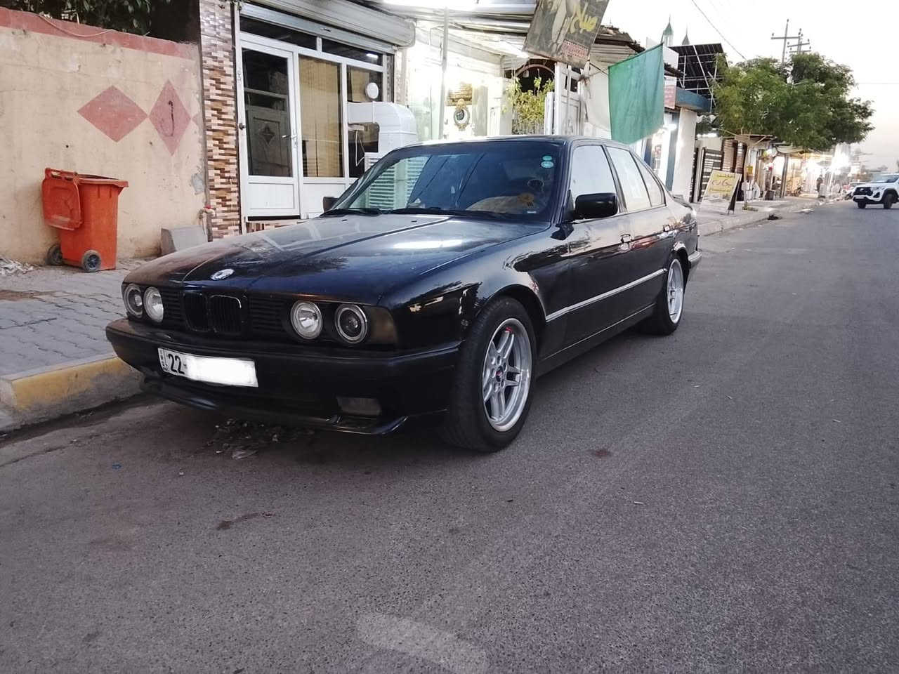 سلام عليكم...بي ام  موديل 92 ..  گير ومحرك 525بلاد رقم اربيل الماني شرط التحويل  سنوية لحد 30. وبيها بطاقة بانزين.. مكان سياره  كركوك للاستقسار الاتصال ***********  واتساب
