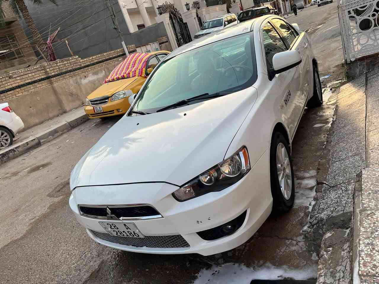 سلام عليكم لانسر قرش مديل ٢٠١٤ محرك ١٦٠٠ كير محرك تبريد خير من الله بسمي السيارة سونار بيهة مكان بغدادالسعر ٧٥ الستفسار ***********
