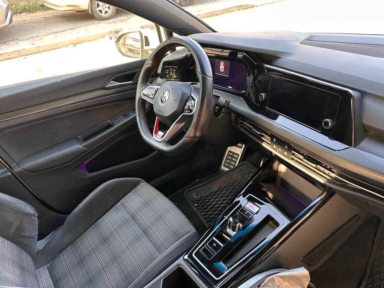 كولف GTI • حادث • وارد امريكي