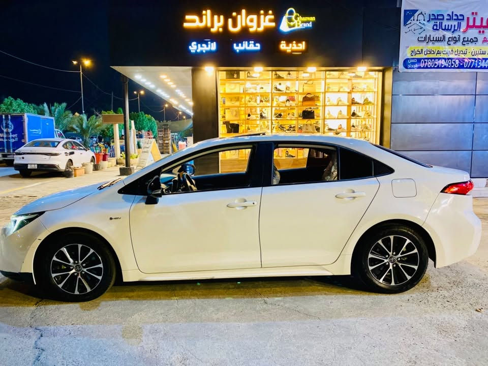 2024 هايبرد كفاله عامه
فول 1/1 
لا بارد ولا صبغ و لاطخه
ماشيه 43 بحاله جيده جداً
كلش نظيفة و جديده
عنواني بغداد البياع
***********
