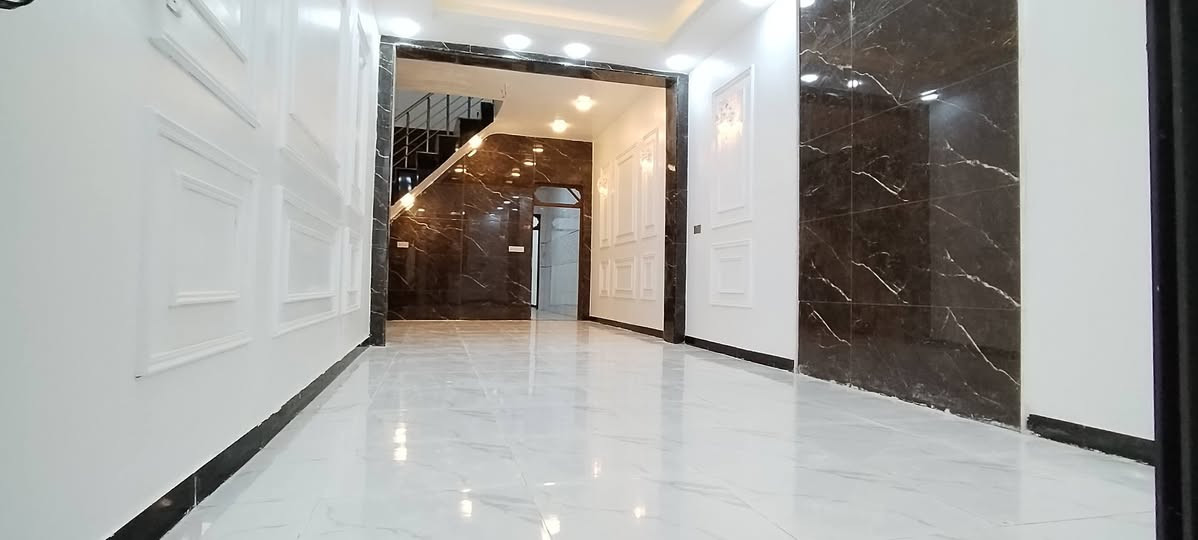 حي العسكري • ١٠٠م • ٣غرف