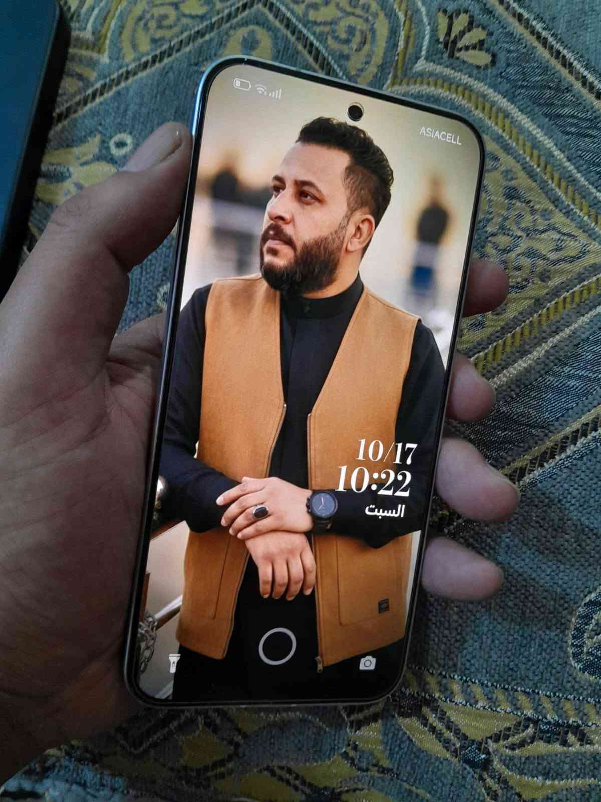 بوكو F7 • ذاكرة ٥١٢ • بطارية ٩٨