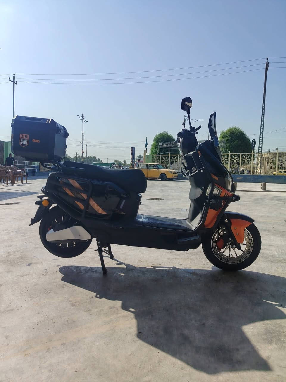 دراجة شحن للبيع
تحتوي على ٦ بطاريات
البطارية ٤٠ امبير
الفولتية ٧٤
المحرك ٣٠٠٠
٣ سرعة
تريد تفاصيل اكثر تواصل على الرقم
***********
