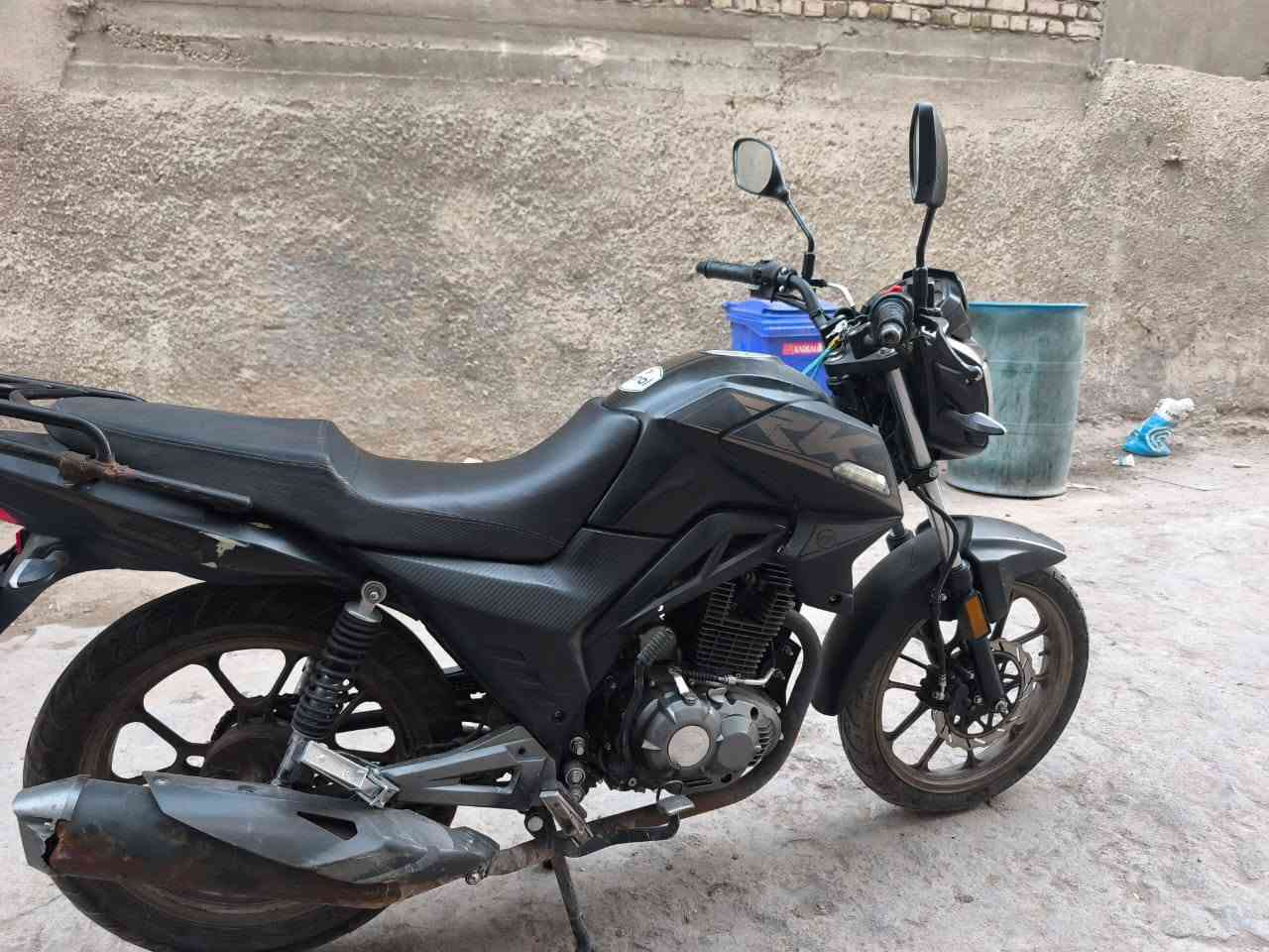 دراجه اركي 200 مرقمه رقمه اربيل سنويه بااسمي رايده مليونين و300وبيه مجال *********** تواصل هدا رقمي عنواني بغداد الدوره
