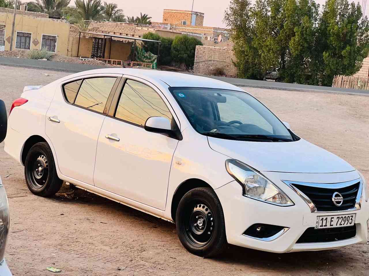 السلام علیکم نيسان صني 21 رقم بغداد تحويل مباشر ( بسمي) ماشيه 89 هزه ولوحات جدد سنويه ل27  مكينه كير حداديه تبريد تخم تاير كله مكفول بيه بارد بالجاملغ الامامي مكفوله من الصبغ والتبديل السونار وكل بالتفاصيل بالصور 
السعر 113 
اتصال واتساب 
***********
