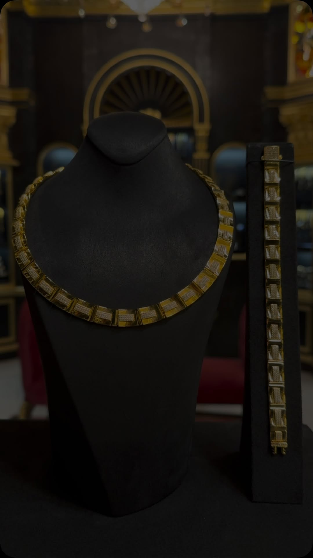 21k

Set2

#gold #jewelry #diamond #kurdistan #watch
