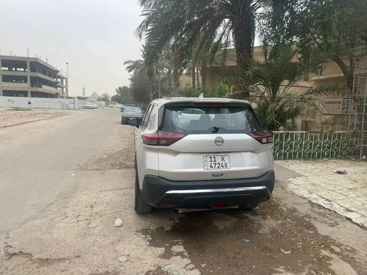 نيسان روج 
24 فول
مصبوغ حزام 
عنواني الكاظمي 
***********
السعر ١٧٠ 
الما يعجبه لا يتصل
