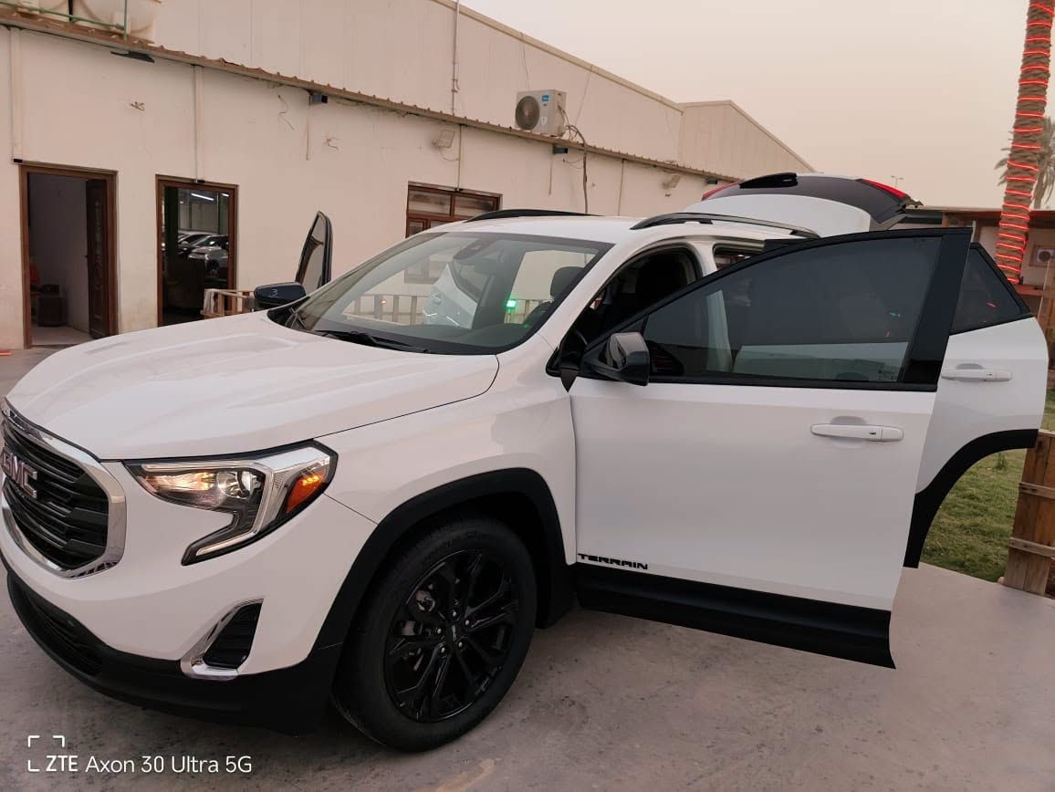 جمسي تيران  2020 ---👍محرك 1500 توربو 👍--  2021 GMC TERRAIN
السعر128 مرقم بغداد    تباع بل الاقصاد
صور الحادث مرفقه  مع رصعات حالوب
للشراء الحضور الى معرضنا في الديوانية /نهاية شارع  مديرية الزراعه /خلف ا لبالات مقابل بيت القائد
موقعنا على خرائط كوكل 
https://maps.google.com/maps?q=31.9808691%2C44.9114847...
ا-------------------------------------------------------------------------
ضغط على الرابط  صفحه ليصلك كل ماهو جديد 
https://web.facebook.com/%D8%A7%D9%84%D8%B4%D8%A7%D8%B1%D9%82%D8%A9-%D9%84%D8%AA%D8%AC%D8%A7%D8%B1%D8%A9-%D8%A7%D9%84%D8%B3%D9%8A%D8%A7%D8%B1%D8%A7%D8%AA-%D8%A7%D9%84%D8%A7%D9%85%D8%B1%D9%8A%D9%83%D9%8A%D8%A9-1100095360196333
--------------------------------------------------------------------------
اوالاتصال على الارقام التاليه
***********
--------------------------------------------------------------------------- 
اضغط على رابط واتساب للتواصل  معنا 
https://api.whatsapp.com/send/?phone=%2B964***********...
اوقات الدوام من الساعه 2 ظهرا ولغاية 11 ليلاً عرض أقل عرض

نص مكتوب في الصور:
- ZTE Axon 30 Ultra 5G