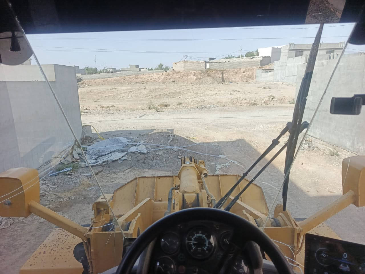 سلام عليكم لودر گتر بلر حجم 938G
موديل 97 رقم نكليزي سليمانية بسمي شرط تحويل سنوية نافذة لغاية 2031/04/07 شفل نضيف بشكل كبل للشغل  
مكاني ديالى جلولاء ***********
