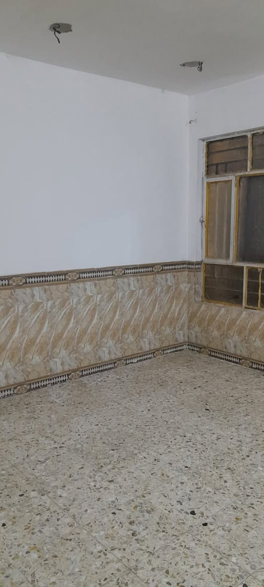 بيت الايجار حي البساتين
اول فرع بظهر شارع السبيس 

هذا رقم صاحب البيت

‭***********‬

أنا مكلف بلنشر @الجميع
