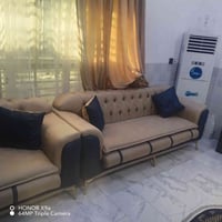 تخم • ١٠ مقاعد • نظيفة