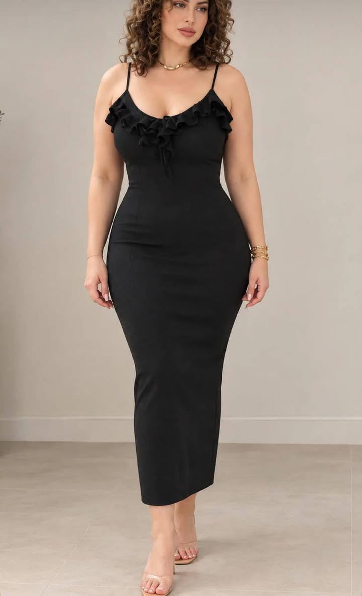 ملابس نوم نسائيه درجه اولى القطعه ب٦ جديد غير مستخدم ***********

نص مكتوب في الصور:
- Eto
- لانجيري
- Your Vip Lingerie
- تنول
- Mod
- 232
- VIP LINGERIE
- New Collection
- كيان Lingerie لانجيري MOI 209 زبرة