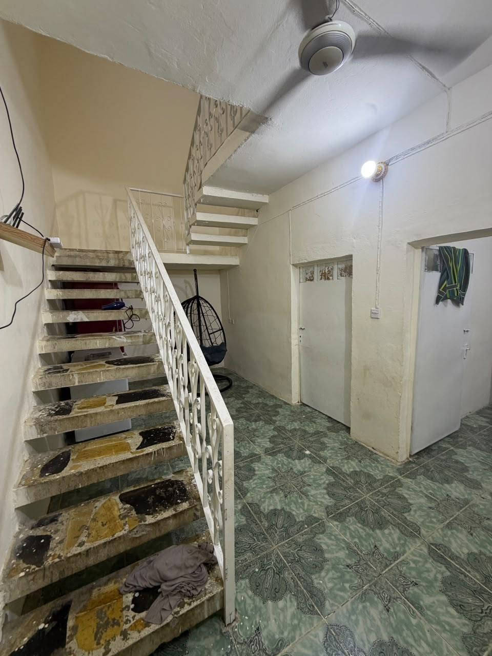 🏡🔥 فرصة مميزة لامتلاك بيت في بعقوبة – شفته 🔥🏡

بيت للبيع قرب فرن صمون حقي بموقع مميز وجميع الخدمات متوفرة.

📍 المواصفات:
✅ المساحة: 200 م²
✅ الواجهة: 7.1 م
✅ النزال: 22.2 م
✅ ماء 💧
✅ كهرباء ⚡
✅ تبليط 🛣️
✅ مجاري
✅ جميع الخدمات متوفرة
✅ زراعي سند 25

💰 السعر: 135 (قابل للتفاوض)

📞 للتواصل والاستفسار:
***********

#بعقوبة #ديالى #شفته #بيت_للبيع #عقارات_بعقوبة #عقارات_ديالى #استثمار_عقاري #فرصة_عقارية #بيع_وشراء #كلكامش_للتسويق_العقاري
