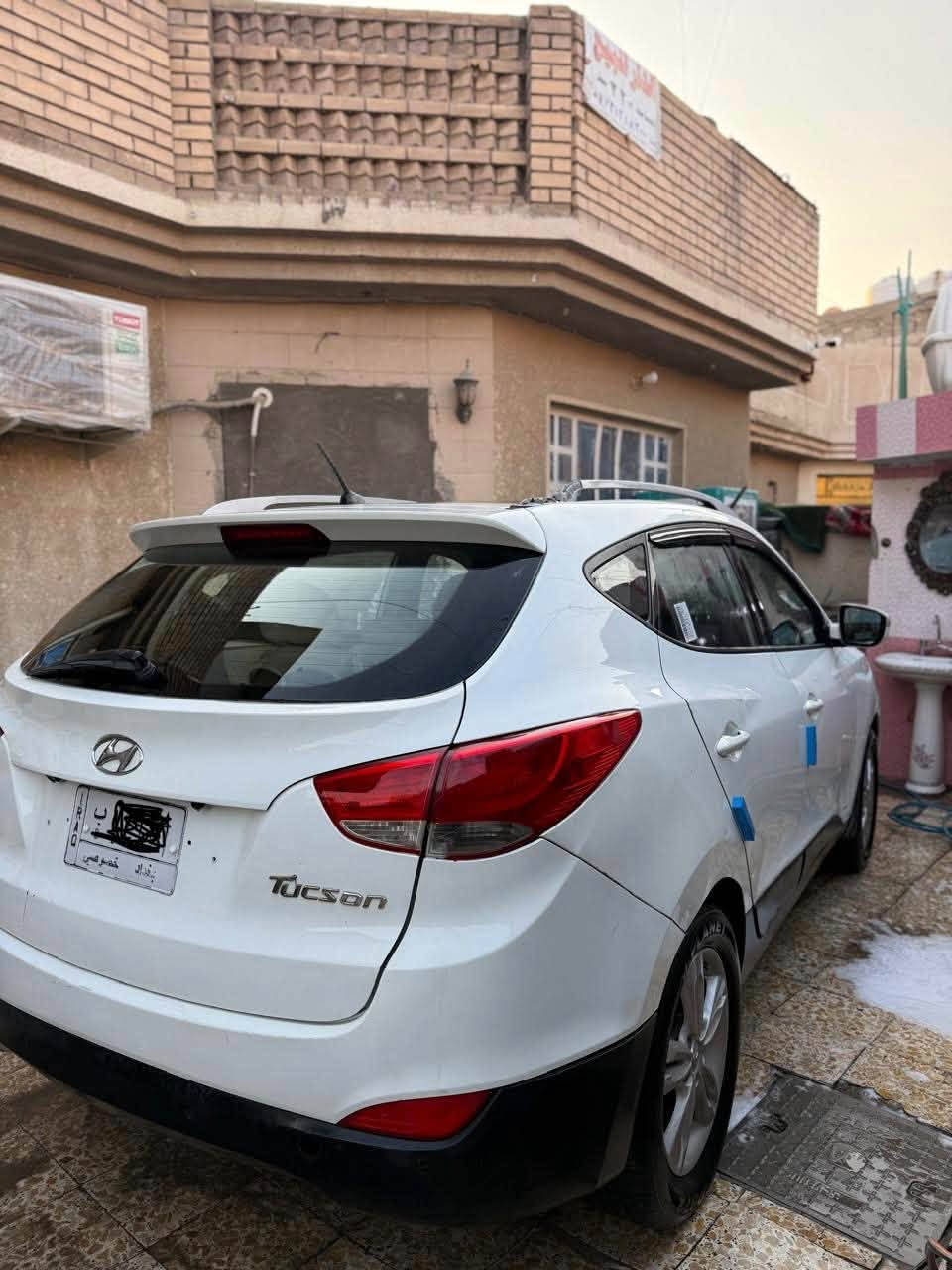 توسان 2011 خليجي بيضة
مكينه 2000
بيه صبغ وسمكرة البنيد وكم ملاحضة 

بالنسبة للسونار موجود مع الصور 

السعر 120 ورقة وبيه مجال 

بغداد/العبيدي /حي الرئاسة

الهاتف :- ***********
