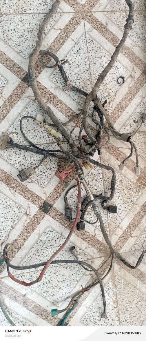 السلام عليكم عقل ج4 نوزل +ضفيره نوزل +ملف +كتفات لايت +كتف شحن غراض كله جديد واصلي نوزل مع جويتر كامل شرط الشغل+مجول  وأنسب الاسعار ناصريه مركز توصيل اكو

نص مكتوب في الصور:
- CAMON 20 Pro • 2026.10.03 13:21 24mm f/1.7 1/120s ISO126
- CAMON 20 Pro • 2026.10.03 13:21 24mm f/1.7 1/120s ISO103
- CAMON 20 Pro •
- 2026.10.03 13:20
- 24mm f/1.7 1/120s ISO129
- 24mm f/1.7 1/120s ISO117
- CAMON 20 Pro • 2026.10.03 13:19 24mm f/1.7 1/120s ISO107
- CAMON 20 Pro 2026.10.03 13:20 24mm f/1.7 1/120s ISO118
- CAMON 20 Pro
- CAMON 20 Pro 2026.10.03 13:19 24mm f/1.7 1/120s ISO115