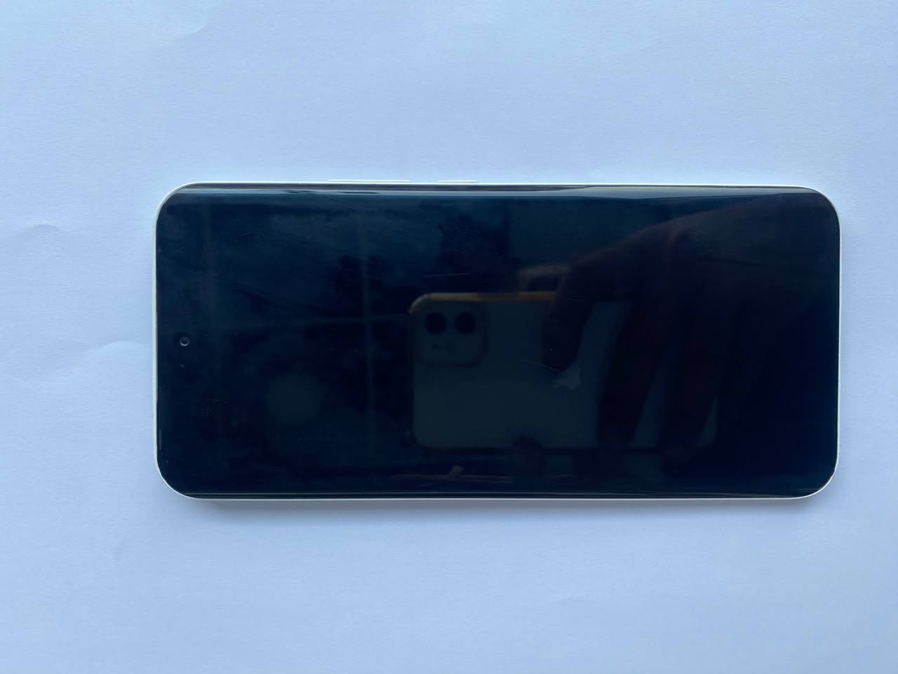 🔴للبيع
TECNO BOVA SLIM📱
ذاكرة 256 📟
رام 8+8 
ملحقات كاملة 
شاحنة موجودة ⚡
دبل سيم ⬆️
السعر : 280 وبي مجال للطيبين 
رقم الهاتف : ***********
