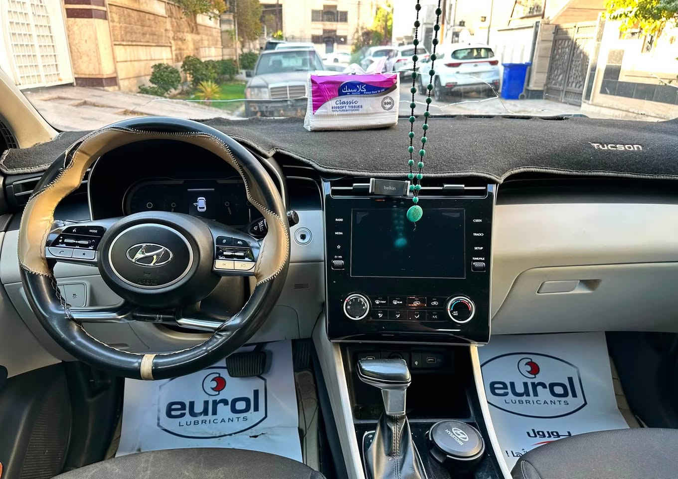 السلام عليكم
للبيع فقط 

توسان 2020 شكل 2023 خليجي ابيضّ 

رقم بغداد

سياره بدون حادث كلين ماعدا كرت صغير للجاملغ الخلفي 

سياره جديده 

ماشيه /135  k

المكان /بغداد - الكاظميه  

السعر /185$

الرقم / ***********
