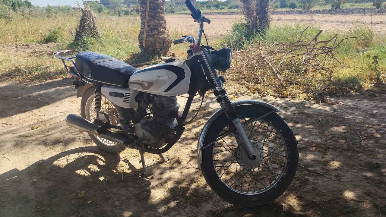السلام عليكم دراجة لبيع ارشه موديل 2017 كلك السعر 180 وبيه مجال حك الجيه *********** المكان السده الهنديه
