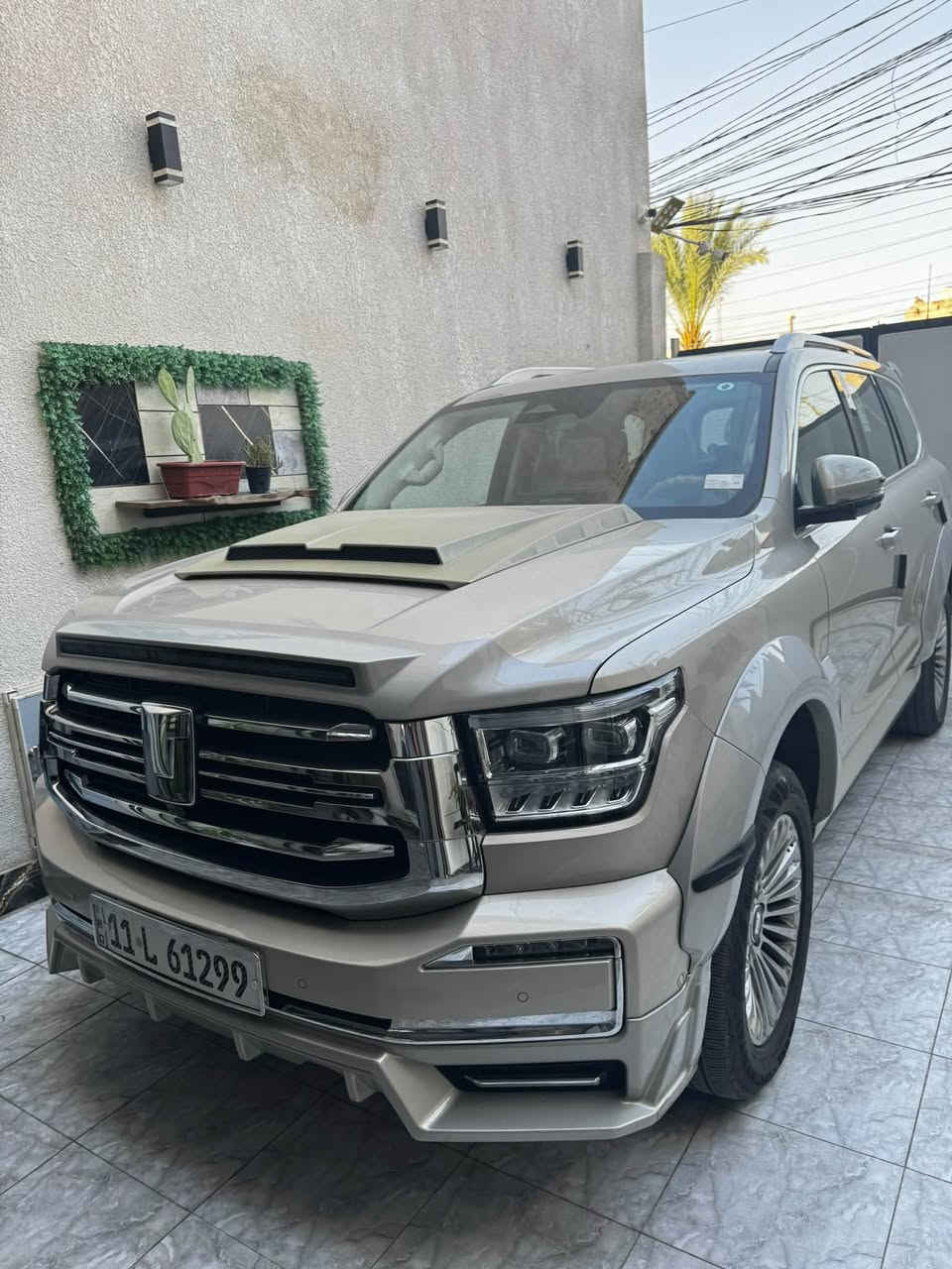 سلام عليكم تانك ٥٠٠ مزوده بكت كامل وحيدة بالعراق كت بهذا اللون
ماشية ٣٢ الف قابل لزيادة ومواصفات سيارة معروفه 
وهيه ام التانكين وسبير تعليك 
سعر سيارة  ٦٠ مليون وبيه مجال قليل 
*********** وتساب 
***********
