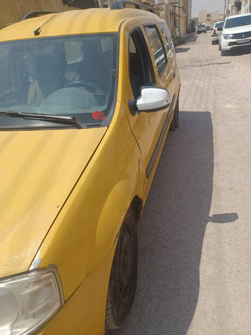 للبيع سياره رينو لوكان 
سنوية ٢٨
تخم تاير محرك جديد كير جديد رقم بصرة 
 البيع كاش 
للتواصل *********** السلمان, المثنى
