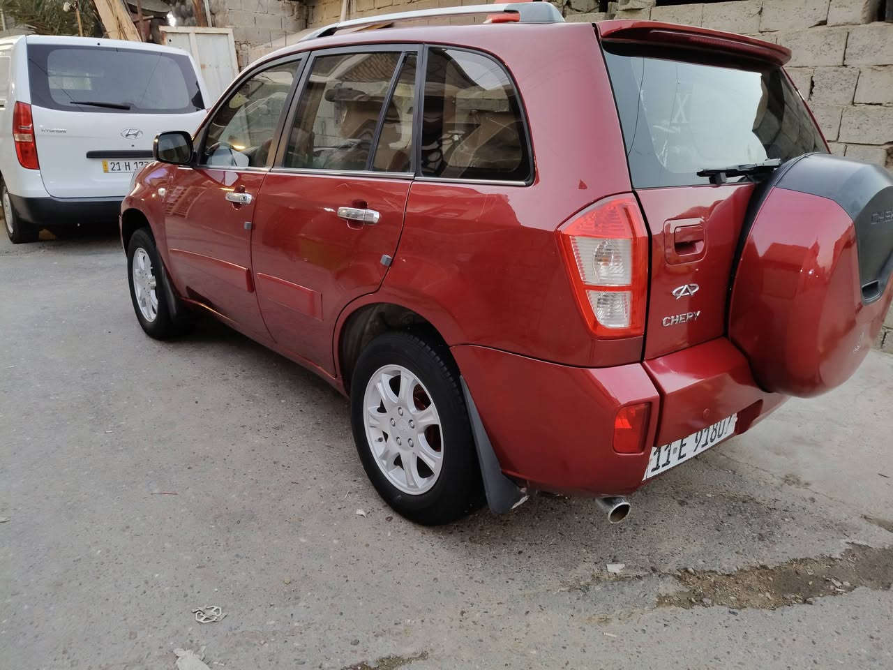 تيكو 2013 رقم بغداد نكليزي الهزه بعدها مصاقطه
كير ومكينه وتبريد خير من الله مكينه 1800تخم تاير جديد صدر جديد داخلها نضيف السياره مكفوله لا ضربه ولا صبغ ولا تبديل بيها شخطين خفاف بصفحت الراكب السعر 53وبيها مجال قليل العنوان بغداد نهايت شهدا البياع 
***********
