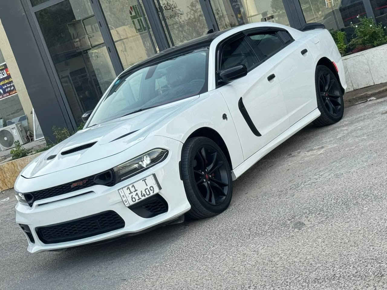 Dodge Charger Hemi R/T  2016 دوج جارجر هيمي
ضررها جانبي بسيط. صبغ ٣ قطع 
لغد شاصي مكفول 
محرك و الكير مكفول شرط الفحص
المواصفات  : 
- محرك 5,700
- شاشة وسائط كبيرة 
- كاميرا خلفية دوارة
- كشنات تدفئه
- شفتات ستيرن تبترونك 
- مري قلاب + حساس للضوء العالي 
- بصمة تشغيل + بصمة ابواب
- تشغيل عن بعد
- منظومة زينون 
- مود Sport
- ويل حجم 20 و تخم تاير جديد

جاهزه السياره متحتاج اي صرف
السعر 160ورقه 
‏‪***********‬‏
