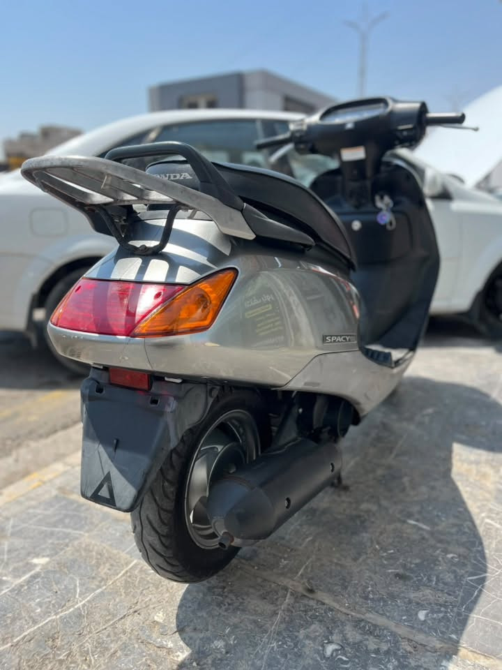 قبل شهر ونص نازله من رمبه كفاله من كلشي
مكان الكفاءات السعر مليون و ٢٥٠ وبيه مجال
للشراي بدون كسران اتعجبك ادلل غاليه اعبره اتصال *********** ☎️
