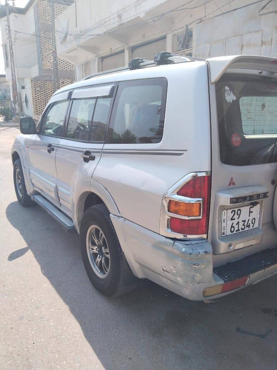 سلام عليكم لبيع باجيرو موديل 2002سياره مكفوله ماعده ضربه خارجيه بل باب وره العبري رقم انكليزي مدور ثاني يوم  سعره 75وبي مجال قليل مكان سياره نجف كوفه ***********
