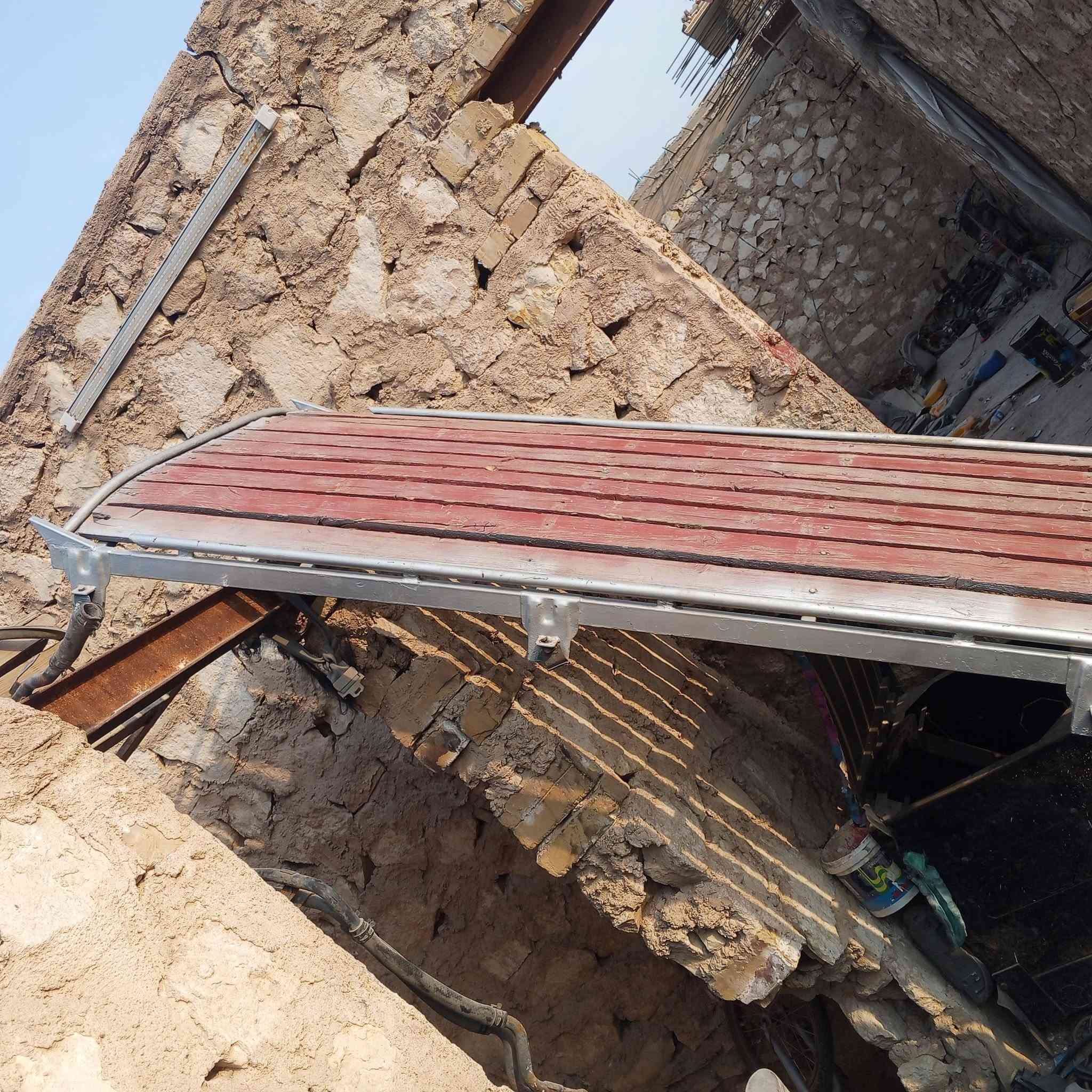 سيبايه بريجو شبوط جديده ام زعانف
ويل منغولي حجم 15مع تاير جديد 
مكاني نجف عباسيه
