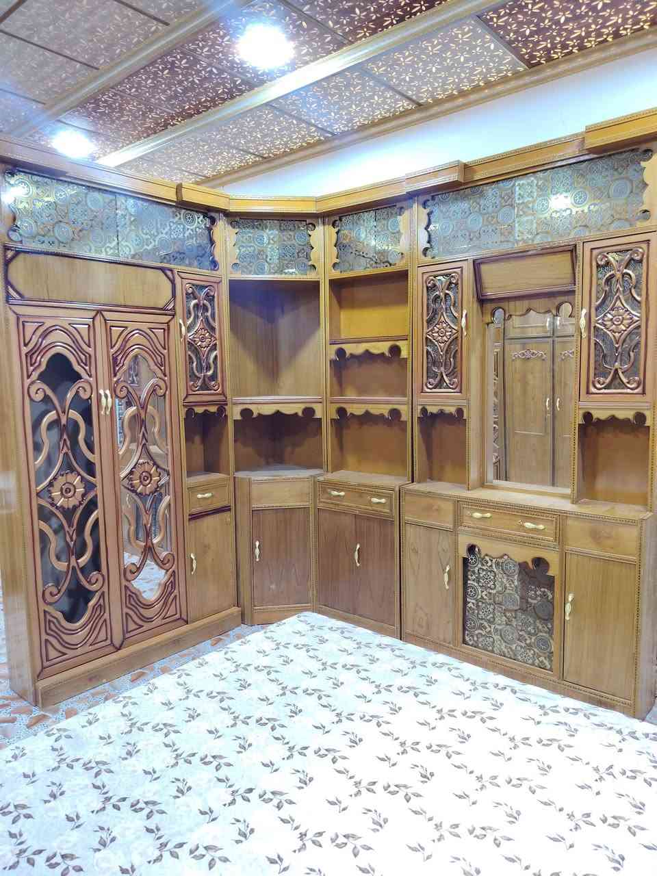 غرفه نوم خشب عراقي حطاطه مستعمل شي قليل السعر مليون
العنوان الرمانه ***********
