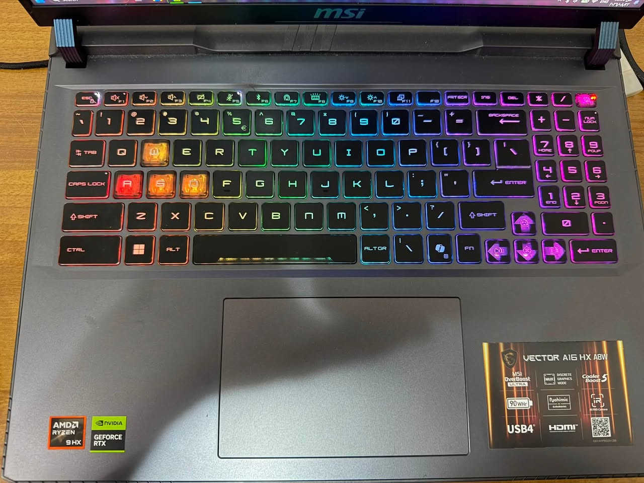 السلام عليكم
لابتوب MSI VECTOR A16 HX
المعالج R9 8940HX
الكارت RTX 5070 TI
الرامات 16 DDR5 5200
الشاشة 2560X1600 2.5K 240HZ IPS 16.0
SSD 1T M.2 NVMe Gen4

للبيع مكاني بغداد سعر ٢٤٠٠٠٠٠ مستعمل ششهرين فقط بعدها جديدة شراي يتفضل خاص او يتواصل واتس
***********
