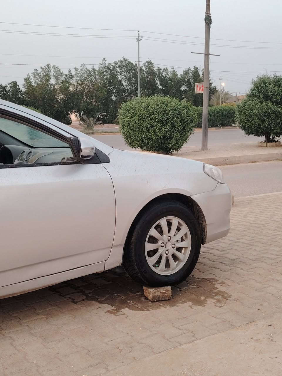 سلام عليكم للبيع BYD G3 2013 محور مكينه وكير كورلا 1800 رقم بابل فتحه سقف السعر 48 وبيه مجال مكان السياره حله ابو غرق للاستفسار الاتصال على الرقم *********** بي واتساب
