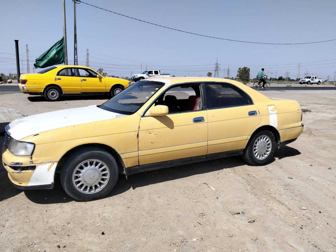 مرخصت مدير الكروب بطه متصل مديل 2000كيرمكينه كفاله حداديه نضيفه تواير زينات لايتات سكنات عالي ناصي كيجات شغاله مراوس وبيع راعيها يمي برفاعي سنويه منتهيه ب20سنويه كرتوني رقم بصره سعرها 25مكاني ناصريه رفاعي ***********
