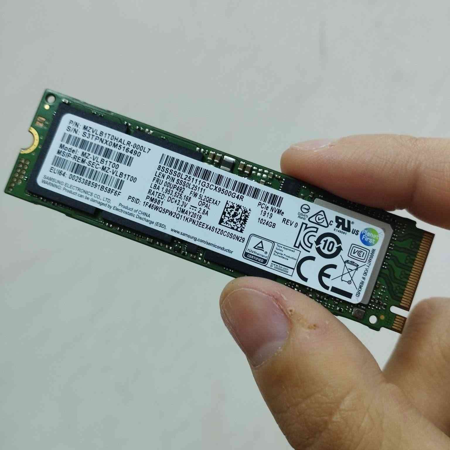 متوفر 
رامات DDR5 RAM
JUHOR 32GB 16×2 5600MHZ
سعر 450 الف سعر ثابت

RELETECH P400 EVO 1T M.2 نسخة DRAM جديد
سعر 165

SAMSUNG M.2 1T مسحوب من لابتوب HEALTH 98% 
سعر 145

Samsung portable SSD T7 1T جديد OPEN BOX كامل الملحقات 
سعر 250 الف 

SABRENT 4T M.2 HEALTH 100% 
سعر 450 الف

للتواصل خاص او واتساب ***********
