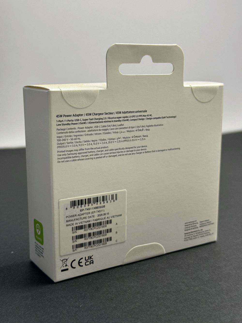 شاحن سامسونك اصلي PD T4511 بقوة 45 واط مع كابل USB-c إلى USB-C بقوة 5 أمبير
انقطاع الطاقة مع الطاقة الاحتياطية: يتميز محول الطاقة بقدرة 45 واط باستهلاك منخفض للطاقة في وضع الاستعداد ، أقل من 5 ميجاواط ، مما يقلل من طاقة الاستعداد غير الضرورية. تساعد تقنية Smart IC على تقليل استهلاك الطاقة أثناء وضع الاستعداد.
يظهر محول طاقة أسود على جانب المنفذ لأعلى مع النص الذي يقرأ "5 ميجاواط". 
استهلاك منخفض للطاقة في وضع الاستعداد ، مما يضمن بقاء الاستهلاك أقل من 5 ميجاواط عندما لا يكون قيد الاستخدام النشط.
توافق متعدد الاستخدامات تم تصميم هذا المحول للعمل بسلاسة مع الأجهزة التي تدعم USB-C ، وهو الحل الشامل الخاص بك.
اشحن جهازك اللوحي أو هاتفك الذكي أو أي أداة مزودة بمنفذ USB-C بسرعة - استمتع بسرعات شحن مثالية
يتم عرض عرض علوي لأجهزة Samsung Galaxy المختلفة مع محول طاقة أسود موجود في المنتصف. إلى اليسار ، يظهر أيضا Galaxy Book3 ، على اليمين Galaxy Buds2 Pro باللون الأبيض ، و Galaxy Tab S9 و Galaxy S24 Ultra.
السعر /34الف
للطلب او استفسار عبر خاص او انستا Turab_Store او رقم ‎***********
توجد خدمة توصيل لجميع المحافظات 5,000