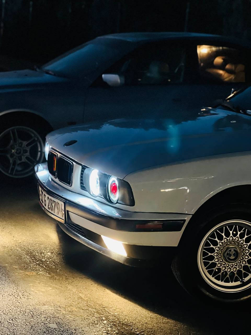 سلاوی خواتان لێبێ  bmw بۆفرۆشتن مۆدێل 91 گێروو مەکینەی 28 سەقەر ژیگەو رێگاوبان نوێ رەقەم باریک دووجام کارەبای تەبرید ساردوو گەرم لێدرانی قورسی نیە چاملغی لای سەکن بستەک بێ ژۆرێ لەگەل جەمپەچی زۆر خەفیفی پشتەوە غەرامەی هەیە سعری 45 مەعمەلە *********** أربيل, العراق
