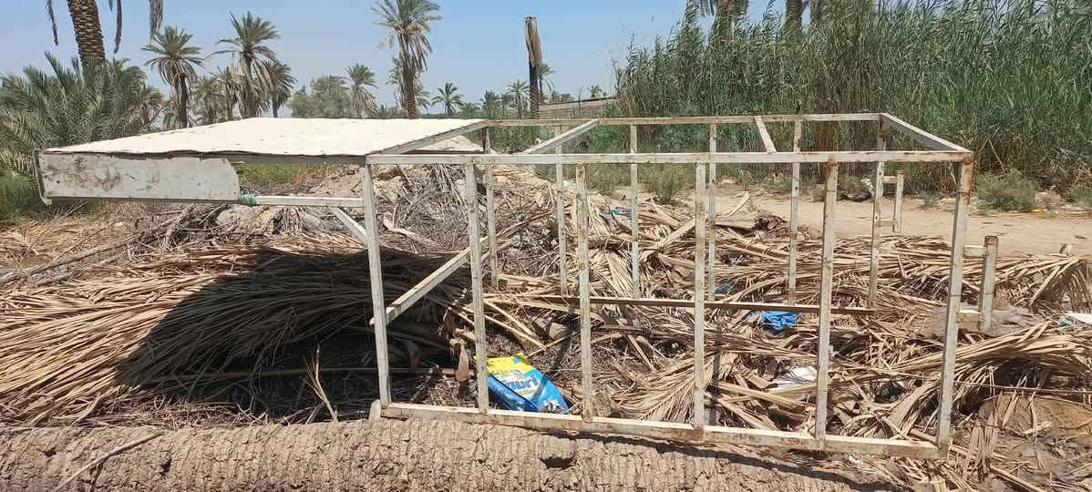 سلام عليكم من رخصة الآدمن.
محجر أم تي آر للبيع نضيف عايز بس تزگام . ابوصخير. ***********
