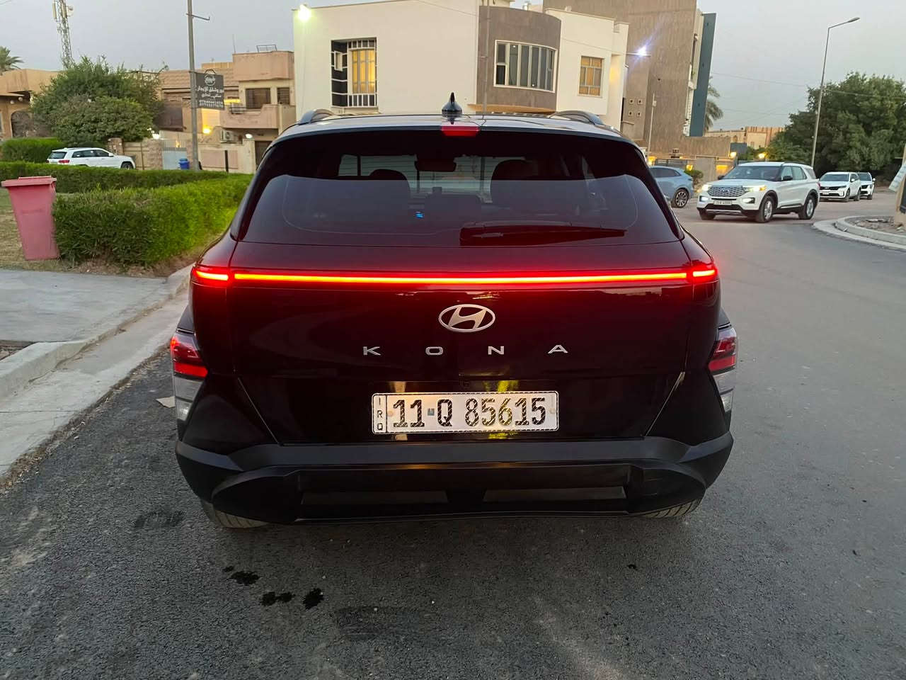 كونا 2024  رقم بغداد
محرك 2000 دوش 

داخل ابيض

فول مواصفات عدا الفتحة 
( تبريد قطعتين ، كشن كهرباء ، رادار وتحديد مسار وكروز سرعة ، مود درايف ، تشغيل عن بعد ، كاميرا خلفية ، ويل كروم الجديد ، شاشة متصل تدعم كار بلي وباقي مواصفات الكونا الشكل الجديد عدا الفتحة ) 

سيارة حادث خلفي جاملغ خلفي ايمن صبغ وباب الصندوق تبديل اسود بلادي. 

شادلها عازل حراري للشمس على كل الجام 

ماشية 33 الف كيلو متر 

بغداد / حي القادسية 

سعرها ١٦٨ ورقة 

للاستفسار ***********
