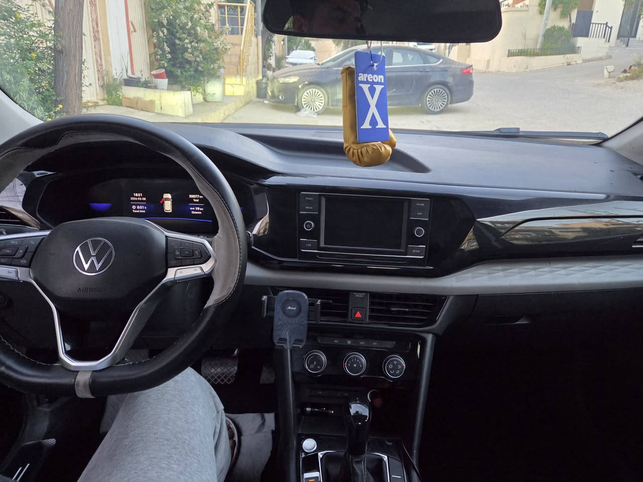 wv  taoos  (s)
2023 
 35,000 km
    Preis ( 120)  $

***********  + whatsapp
