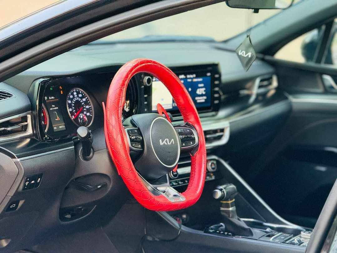 K5 gt موديل 2022 رقمها اربيل فول مواصفات اعلى مواصفات بال gt حادثها سرقة الجاملغ والبنيد وبيها كم مكان تقليم كارت السيارة جاهزة من كلشي ماشية ٦٢الف ميل مكانها الموصل سعرها ١٩٥ وبيها مجال 
***********
***********
