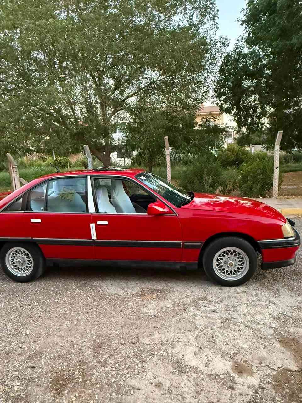 أوبل اوميكا موديل 1991 مشروع وطني سنويه لحد 2030 مكينه شرط لا صرف ولا بخار  20 بلادي سياره ماشاءالله مآبي اي نقص شرط تحويل مكان سياره بكركوك سعر مناسب جدا رقم الهاتف ***********
