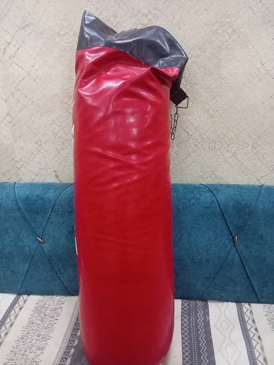 السلام عليكم
كيس ملاكمة اصلي من شركة EVERLAST  بحالة ممتازة 
‎الطول 115 و الوزن 65 
‎مناسب لجميع الفئات العمرية
‎السعر 85
‎العنوان ديوانية مركز 
‎***********
