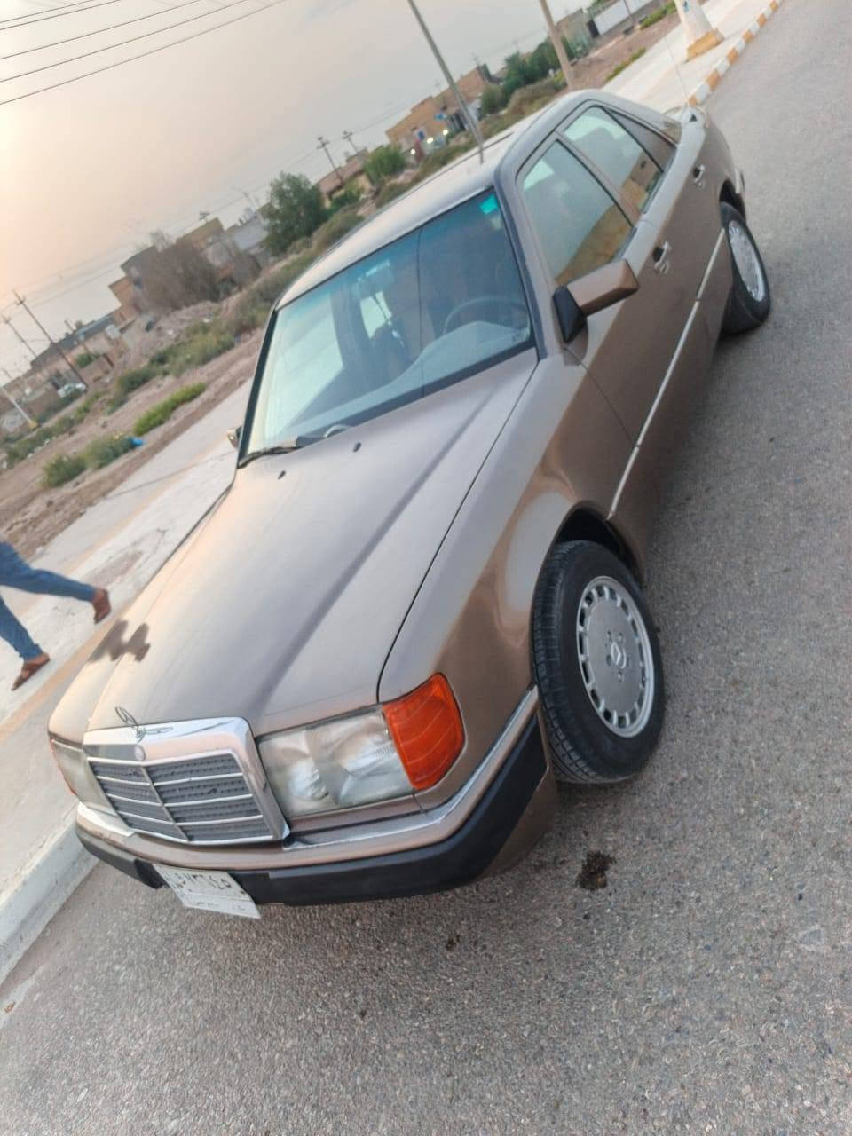 مارسيدس • ١٩٨٨ • مكينة ٢٥٠٠
