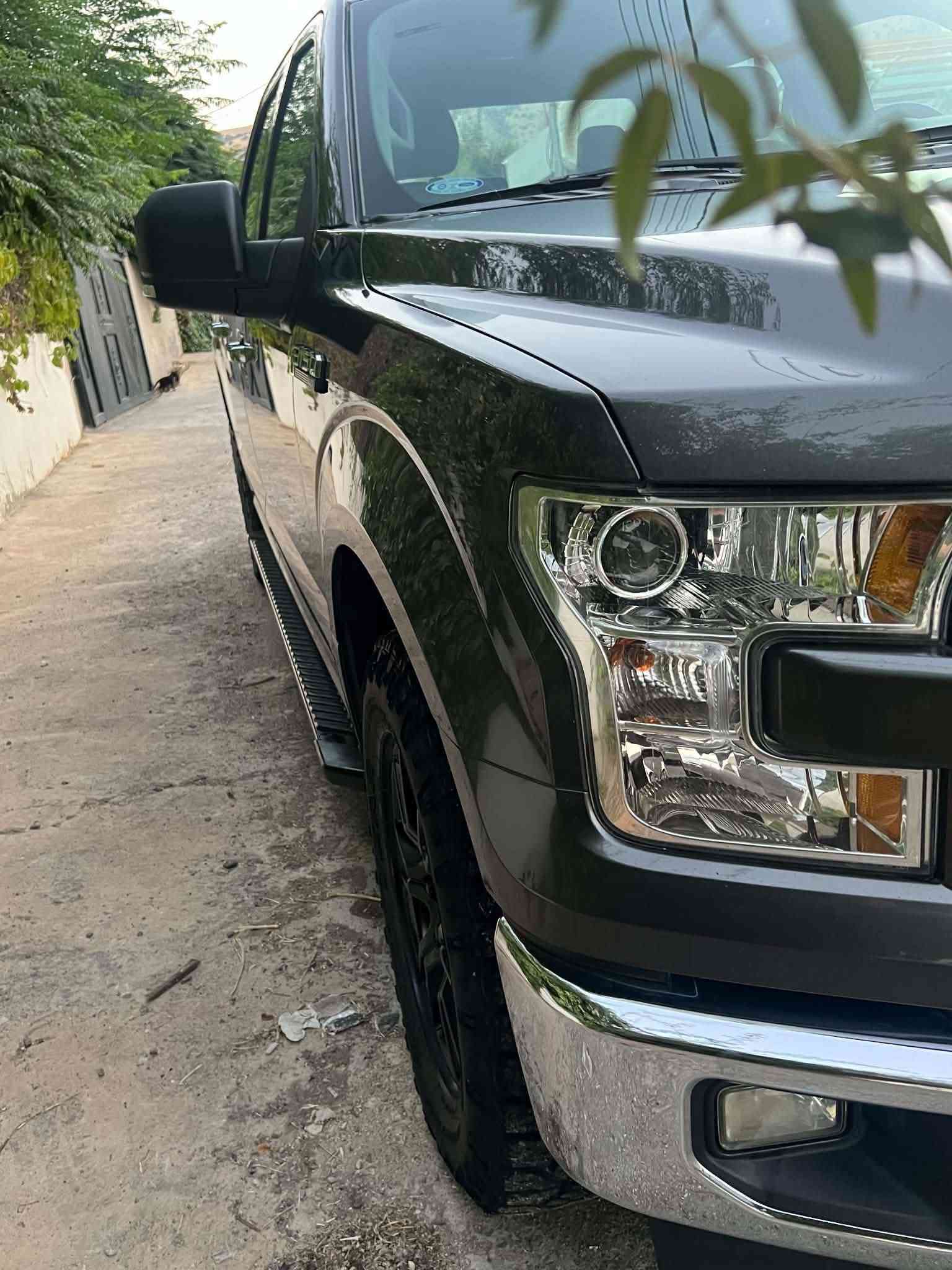 Ford f150 2017
فورد f150 خليجي
مواسه فات 
كوشن كاره با
شاشه گه وره
كودي ده رگا
ده بل اكسل 4*4
حاسه
كاميرا
8 بستن
به صمه شه خال
گيرو مه كينه ي به شه رت نه كراوه ته وه
بي بوياخ بي سارد ده عمي بو ده عمي به شه رت بوياخي نيه
به ناوي خومه وه يه 
سه نه وي تا ٢٠٣٠ تازه يه
شوين سليماني
***********
