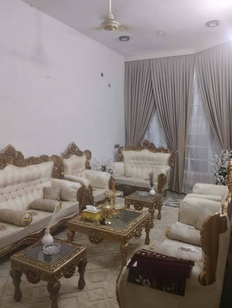 تخم جديد بعد بجيسه السعر ٩٥٠ بدون الطبلات    اكرر بدون الطبلات
طبلات جدد  طبله جبيره وطبلات ٢ صغار   السعر ١٢٥
العنوان مجمع رحاب سكني 
الشراي يتصل على الرقم *********** 
من طرف ام سفانه لتنسون هذا باب رزقي
