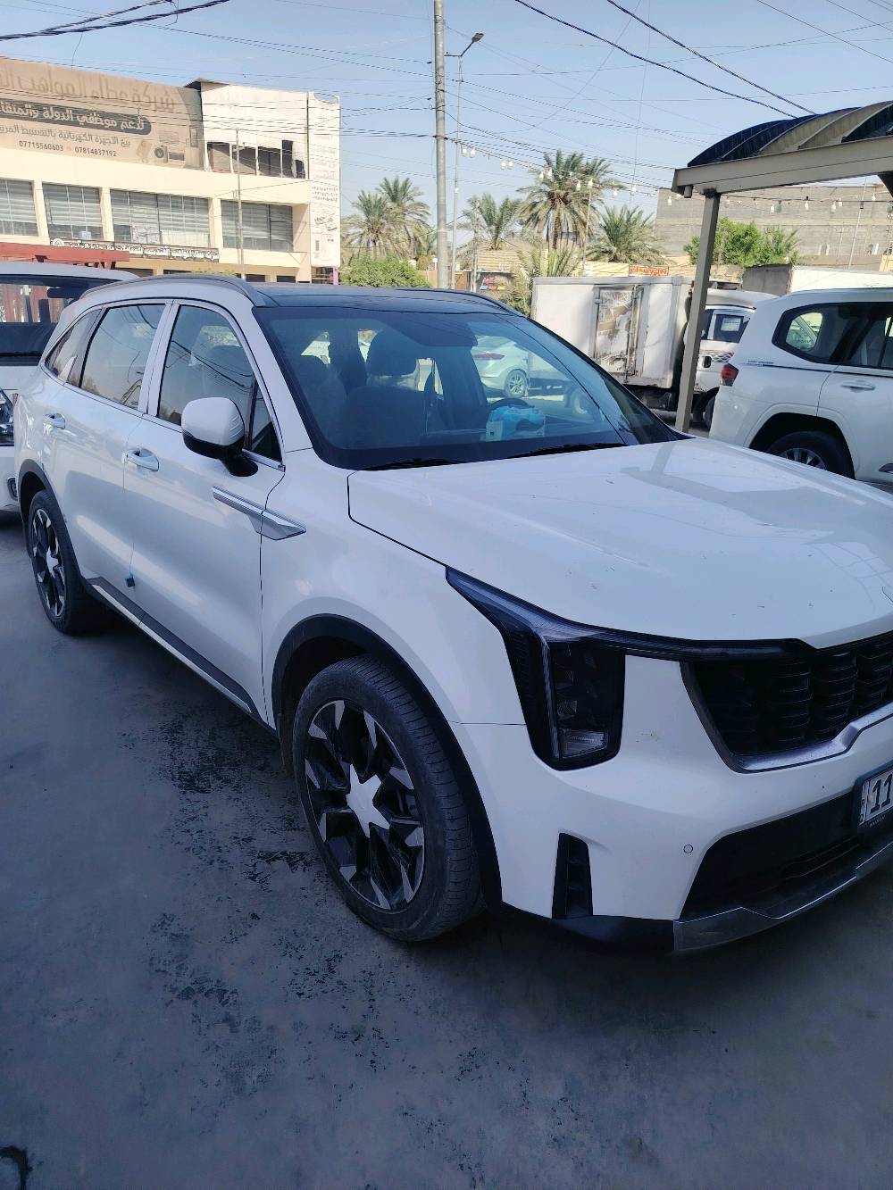 سورنتو ٢٥ خليجي كفاله عامه
ماعدا سنتم بارد يالباب فقط
رقم بغداد بسمي
فووووووووووووول مواصفات 
ما بيه اي نقص 
مسيب حي المعلمين 
***********
السعر ٣١٠ وبيه مجال حك الجيه
شنو موديل السورنتو بالضبط وسنة الصنع شكد؟ وهل هي ٢.٥ عادي لو تيربو؟: 
٢٠٢٥
كم ممشى السيارة حالياً؟: 
٣٧
غير سنتم الصبغ بالباب، بيها أي حادث أو سمكرة أو رشّات ثانية؟: 
لا