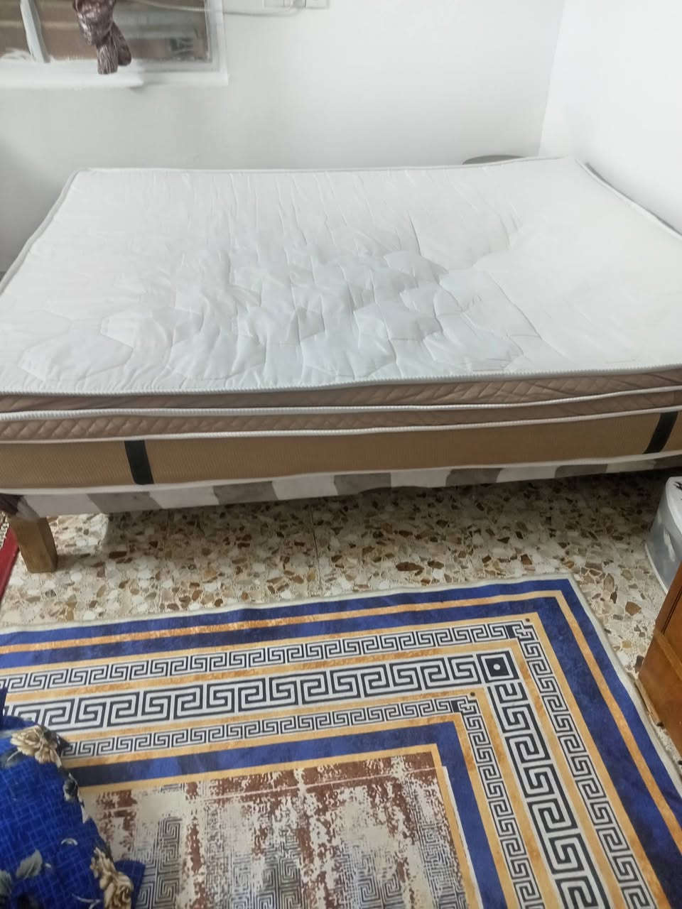 السلام عليكم دوشك وجربايه اخو الجديد استعمال قليل الجربايه مدوشمه إسفنج وقماش تكمه ***********مدينه الصدر
